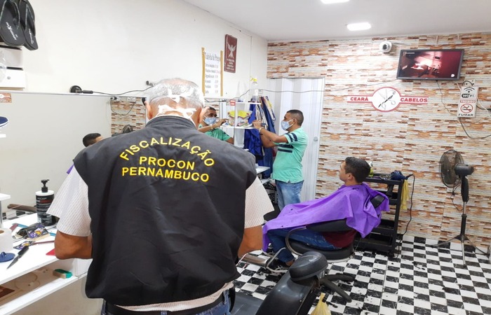 A operação foi realizada nesta sexta-feira (21)/Divulgação/Procon-PE
