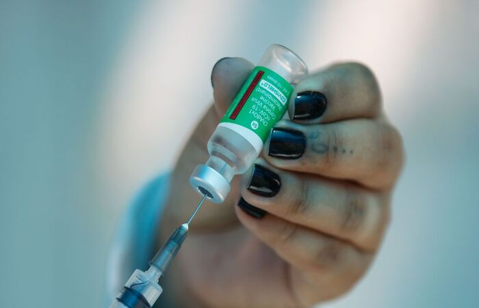 A fundação atingiu nesta semana a marca de 50 milhões de doses produzidas com IFA importado/Tânia Rêgo/Agência Brasil A fundação atingiu nesta semana a marca de 50 milhões de doses produzidas com IFA importado/Tânia Rêgo/Agência Brasil