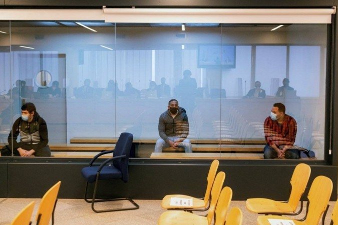 /Mohamed Houli Chemlal e Driss Oukabir, julgados por pertencerem a esta célula, foram condenados a 53 anos e meio e 46 anos, respectivamente, enquanto o Ministério Público havia solicitado 41 e 36 anos contra eles. Foto: FERNANDO VILLAR / POOL / AFP /Mohamed Houli Chemlal e Driss Oukabir, julgados por pertencerem a esta célula, foram condenados a 53 anos e meio e 46 anos, respectivamente, enquanto o Ministério Público havia solicitado 41 e 36 anos contra eles. Foto: FERNANDO VILLAR / POOL / AFP