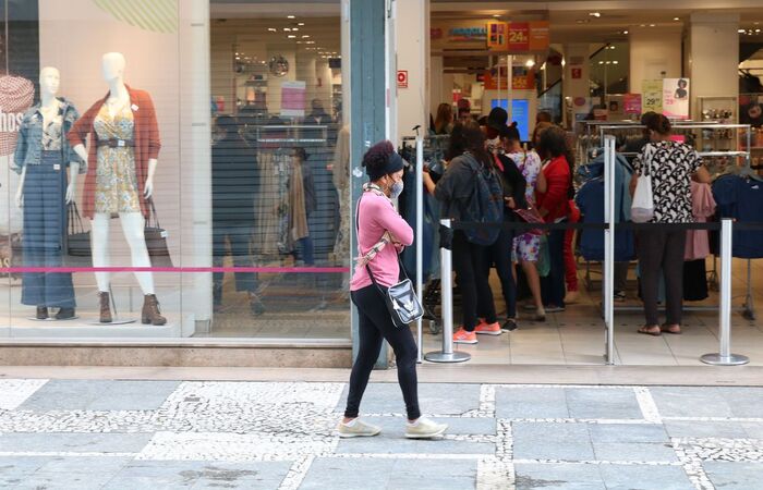 Indicador subiu de 84,1 para 93,9 pontos. É o maior nível desde 2020/Rovena Rosa/Agência Brasil Indicador subiu de 84,1 para 93,9 pontos. É o maior nível desde 2020/Rovena Rosa/Agência Brasil