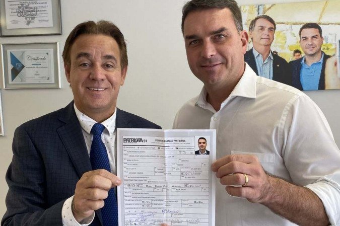/Filho do presidente participou de convenção virtual do partido e confirmou que tanto ele quanto o pai se juntarão à sigla. Foto: Reprodução/Redes sociais /Filho do presidente participou de convenção virtual do partido e confirmou que tanto ele quanto o pai se juntarão à sigla. Foto: Reprodução/Redes sociais