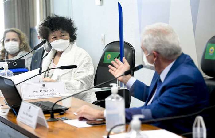A médica, defensora da cloroquina, não soube responder a maioria das perguntas feitas pelo senador, que também é médico/foto: Jefferson Rudy/Agência Senado