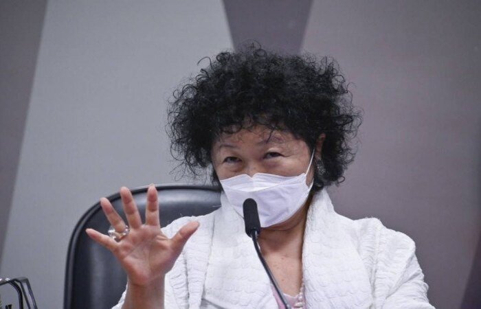 Médica defensora da cloroquina afirmou ser apenas "uma colaboradora eventual", ao mesmo tempo em que caiu em contradição ao admitir proximidade com o presidente da República/crédito: Leopoldo Silva/Agência Senado