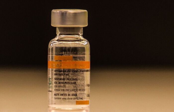 Ingredientes serão usados na produção de 10 milhões de doses de vacina/Rovena Rosa/Agência Brasil Ingredientes serão usados na produção de 10 milhões de doses de vacina/Rovena Rosa/Agência Brasil