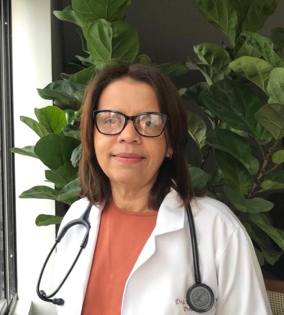 Rita Ferreira,
pneumologista do
Hospital das Clínicas
