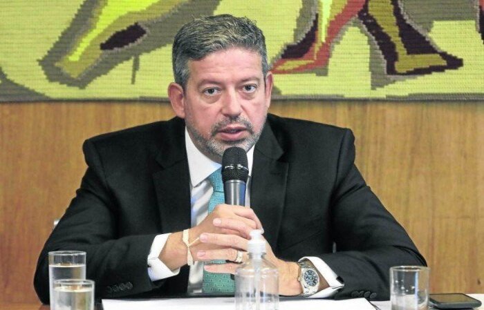 Presidente da Câmara diz ser a favor de um novo programa permanente de renda mínima. Segundo ele, prorrogar o auxílio emergencial mais uma vez não seria adequado/crédito: Luis Macedo/Câmara dos Deputados