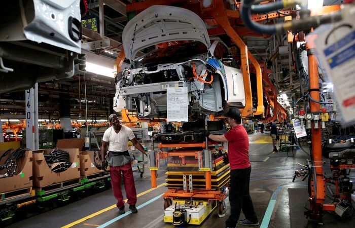 Produção foi afetada pela queda nos derivados de petróleo/Foto: Agência Brasil Produção foi afetada pela queda nos derivados de petróleo/Foto: Agência Brasil