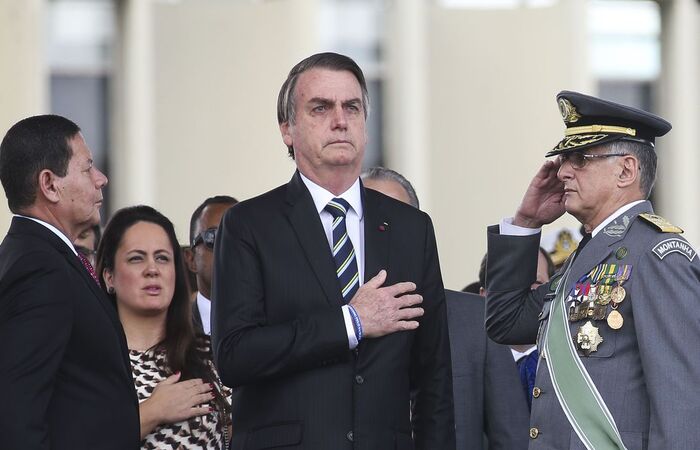 Antonio Cruz/Agência Brasil/Presidente relatou ainda ter sido contrário à criação do Ministério da Defesa, alegando que a pasta surgiu de imposição política e que o país sofreu a partir dali. Ele disse porém, que a corporação "amadureceu"