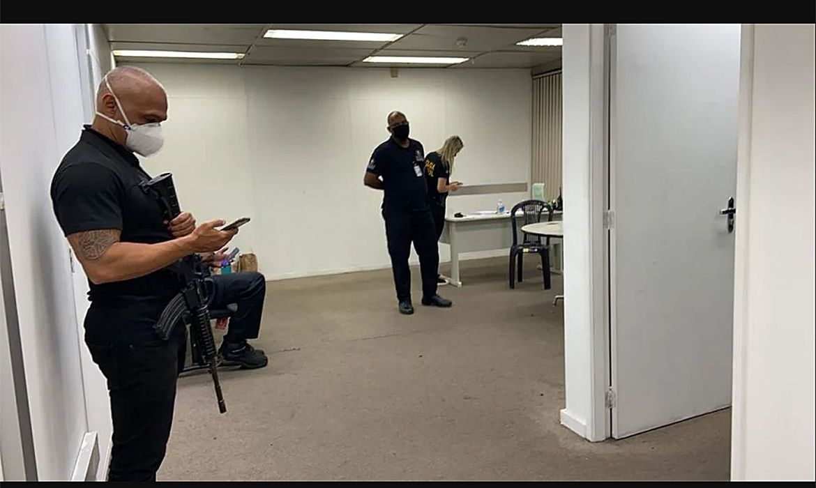 /Ação investiga segurança privada no Aeroporto Internacional Tom Jobim. Foto: Divulgação/Polícia Federal /Ação investiga segurança privada no Aeroporto Internacional Tom Jobim. Foto: Divulgação/Polícia Federal