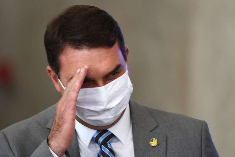 Senador Flávio Bolsonaro estaria tentando influenciar a eleição para a presidência da OAB/Foto: AFP