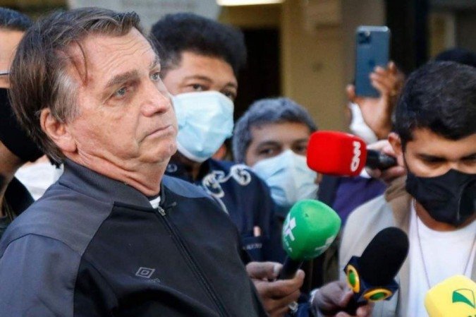 /A um bolsonarista, ele completou, em indireta a ministros do Supremo Tribunal Federal (STF): "Quem tem que contar os votos não pode ser aqueles que tiraram o Lula da cadeia". Foto: Miguel Schincariol/AFP /A um bolsonarista, ele completou, em indireta a ministros do Supremo Tribunal Federal (STF): "Quem tem que contar os votos não pode ser aqueles que tiraram o Lula da cadeia". Foto: Miguel Schincariol/AFP