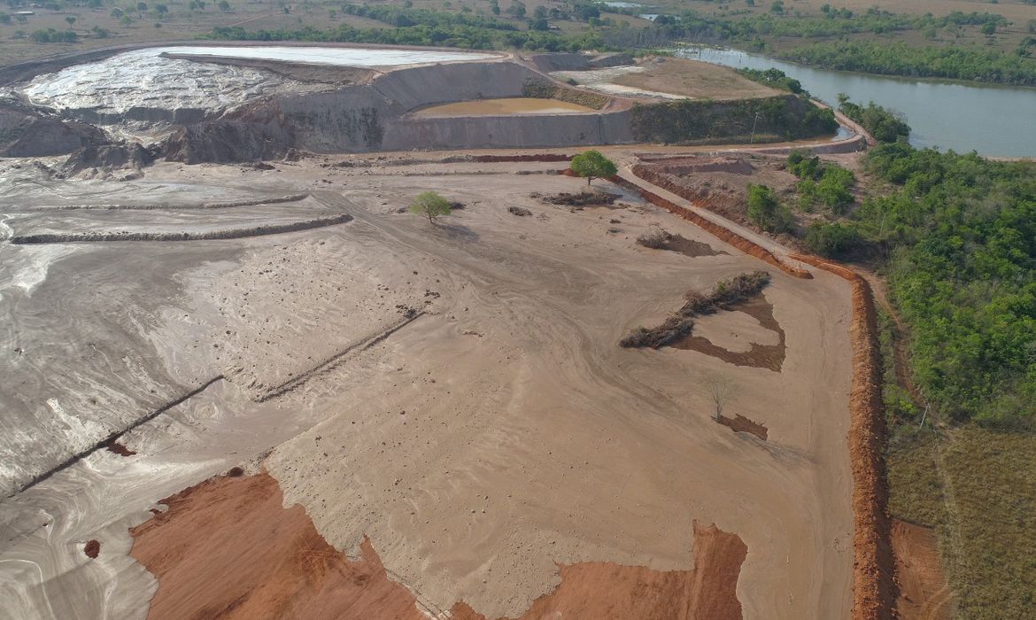 /Processo consiste em esvaziar áreas que armazenam rejeitos. Foto: SEMA/ MT - Divulgação /Processo consiste em esvaziar áreas que armazenam rejeitos. Foto: SEMA/ MT - Divulgação