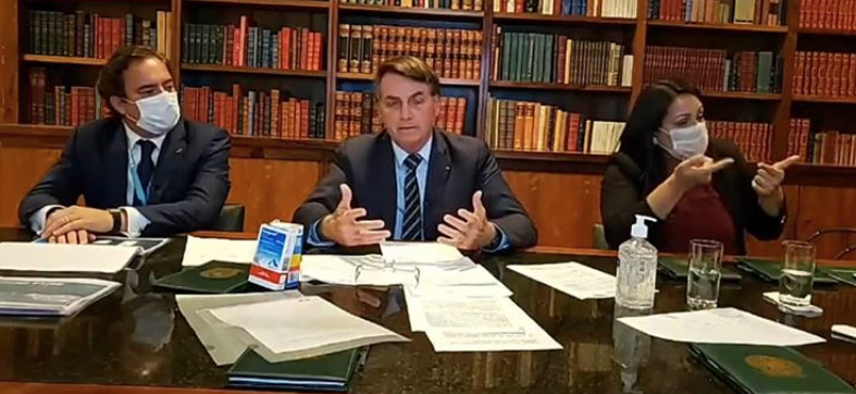 /Em maio deste ano, a plataforma já havia deletado 12 vídeos do canal do presidente por violação da mesma regra. Foto: Reprodução/Facebook /Em maio deste ano, a plataforma já havia deletado 12 vídeos do canal do presidente por violação da mesma regra. Foto: Reprodução/Facebook