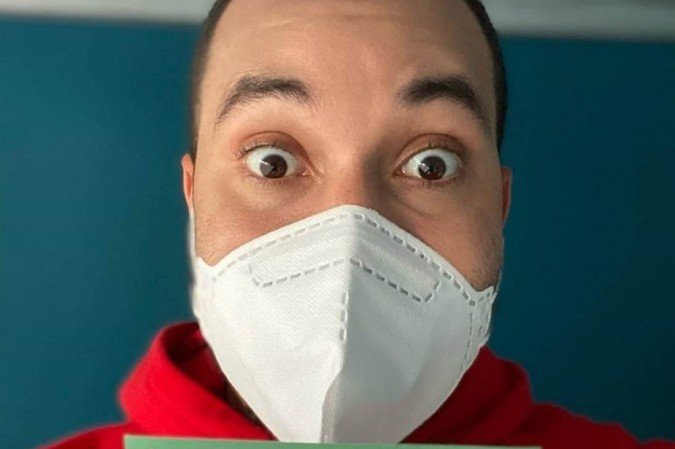 /No post, Gil mostrou até o cartão de vacinação. Foto: Reprodução/Instagram/@gildovigor /No post, Gil mostrou até o cartão de vacinação. Foto: Reprodução/Instagram/@gildovigor
