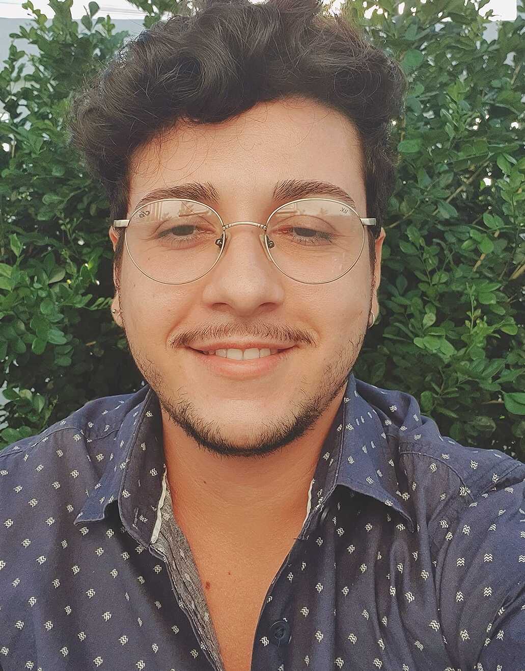 Byron teve tetos e atividades censuradas e escolas no Recife ao tratar de diversidade