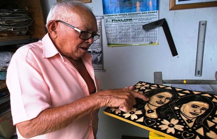 José Costa Leite tinha mais de 70 anos em trabalhos com xilogravura, cordel e poesia (Jaqueline Silva/Secult-PE) José Costa Leite tinha mais de 70 anos em trabalhos com xilogravura, cordel e poesia/Jaqueline Silva/Secult-PE