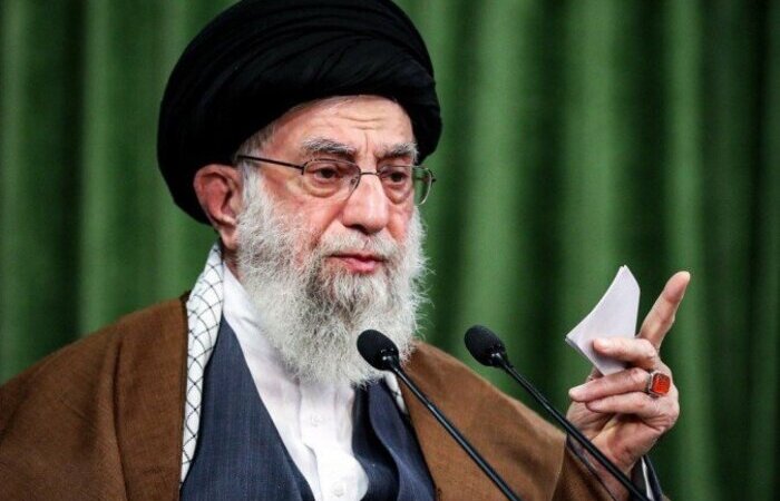 O Teerã cobra a remoção das sanções unilaterais impostas por Trump ainda em vigor/Foto: Khamenei.Ir/AFP O Teerã cobra a remoção das sanções unilaterais impostas por Trump ainda em vigor/Foto: Khamenei.Ir/AFP