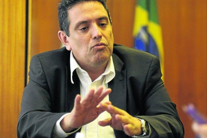 Segundo Leonardo Rolim, além do serviço presencial, servidores terão que cumprir duas horas de trabalho remoto/Foto Carlos Vieira/CB Segundo Leonardo Rolim, além do serviço presencial, servidores terão que cumprir duas horas de trabalho remoto/Foto Carlos Vieira/CB