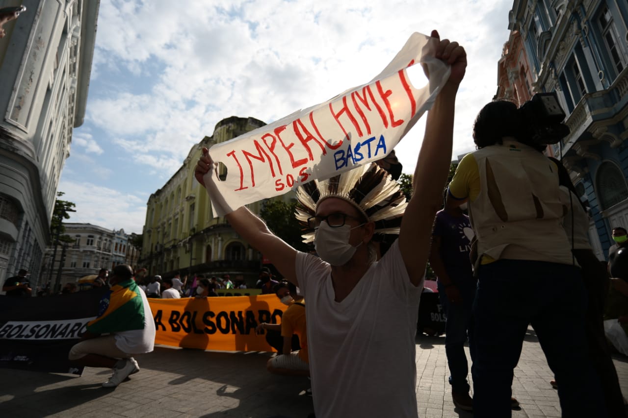 Manifestação reuniu movimentos sociais e partidos políticos, pelo afastamento do presidente da República e em defesa da democracia./Arnaldo Sete/Esp. DP Foto Manifestação reuniu movimentos sociais e partidos políticos, pelo afastamento do presidente da República e em defesa da democracia./Arnaldo Sete/Esp. DP Foto