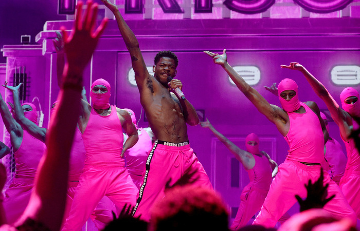 Lil Nas X performou sua música Montero (call me by your name), que recebeu o maior prêmio da noite/Foto: Theo Wargo/AFP Lil Nas X performou sua música Montero (call me by your name), que recebeu o maior prêmio da noite/Foto: Theo Wargo/AFP