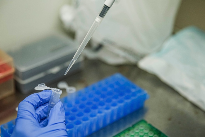 Os detalhes epidemiológicos serão repassados ao longo do dia pela Secretaria Estadual de Saúde./AFP Os detalhes epidemiológicos serão repassados ao longo do dia pela Secretaria Estadual de Saúde./AFP