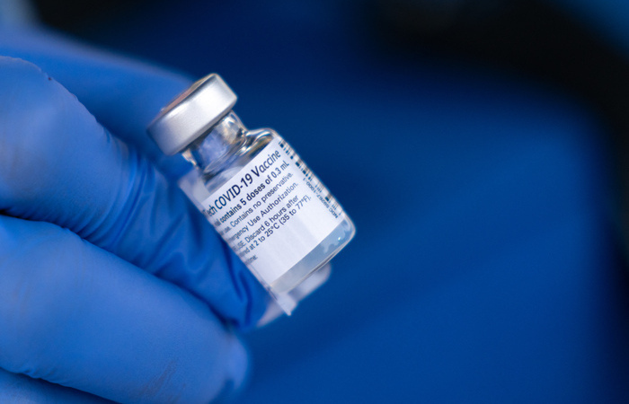 Vacina de Pfizer é utilizada para imunização de adolescentes/Foto: Sean Rayford / GETTY IMAGES NORTH AMERICA / AFP Vacina de Pfizer é utilizada para imunização de adolescentes/Foto: Sean Rayford / GETTY IMAGES NORTH AMERICA / AFP