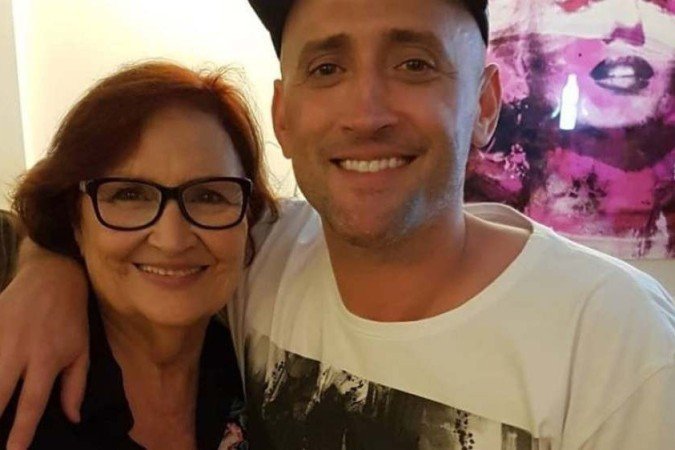 /Déa Lúcia disse que não iria aceitar o nome do filho ser usado para fins políticos. Foto: Reprodução/Instagram /Déa Lúcia disse que não iria aceitar o nome do filho ser usado para fins políticos. Foto: Reprodução/Instagram