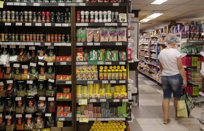Previsão para crescimento da economia caiu para 4,93% em 2021/Tânia Rego/Agência Brasil Previsão para crescimento da economia caiu para 4,93% em 2021/Tânia Rego/Agência Brasil