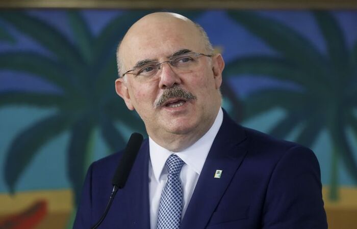 Além do ministro Milton Ribeiro, Frente Parlamentar de Educação da Câmara quer convocar também o presidente do Inep, Danilo Dupas. A duas semanas das provas, servidores do Inep pediram exoneração, alegando que as decisões não são tomadas com base em critérios técnicos/Isaac Nóbrega/PR/Divulgação