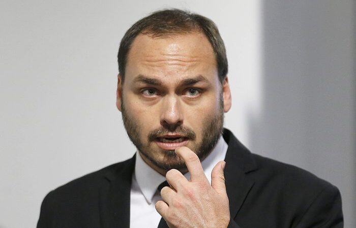 A associação de Bolsonaro com o partido de Costa Neto é vista como um golpe à bandeira anticorrupção defendida pelo chefe do Executivo/Reprodução/Divulgação