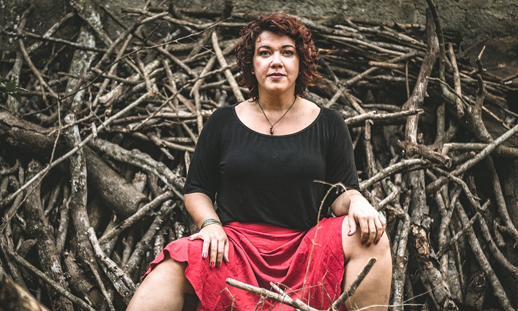 Lançamento presencial da obra traz bate-papo com autora sobre seu terceiro livro/Rúbia Batista/Divulgação Lançamento presencial da obra traz bate-papo com autora sobre seu terceiro livro/Rúbia Batista/Divulgação
