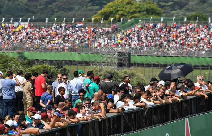A Fórmula 1 no Autódromo de Interlagos, deve gerar um impacto financeiro de R$ 810 milhões e 8,5 mil empregos temporários/Foto: NELSON ALMEIDA/AFP