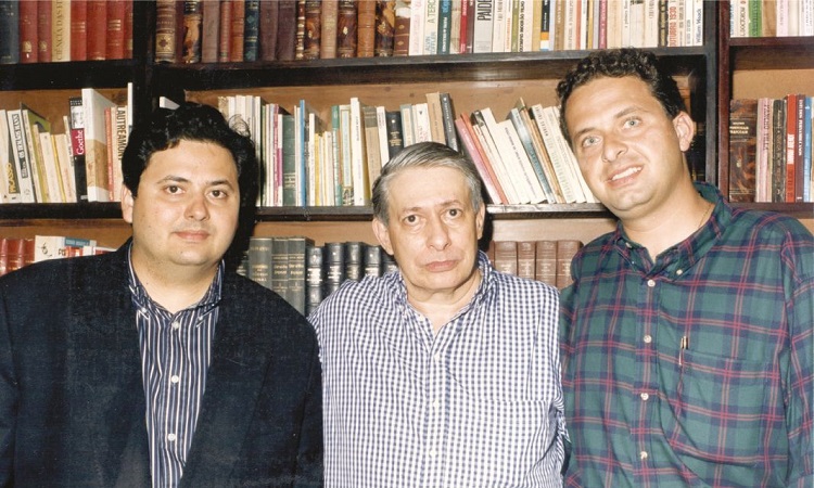 Maximiano Campos é pai do ex-governador de Pernambuco, Eduardo Campos, e do atual presidente a Fundação Joaquim Nabuco, Antônio Campos/Divulgação Maximiano Campos é pai do ex-governador de Pernambuco, Eduardo Campos, e do atual presidente a Fundação Joaquim Nabuco, Antônio Campos/Divulgação