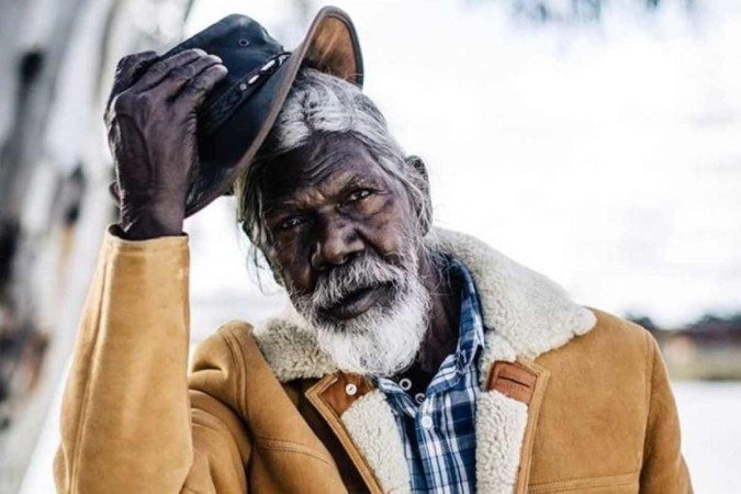 /O ator australiano David Gulpilil morre aos 68 anos, após luta contra câncer de pulmão. Foto: Visit Films/ABCG Film / Divulgação /O ator australiano David Gulpilil morre aos 68 anos, após luta contra câncer de pulmão. Foto: Visit Films/ABCG Film / Divulgação