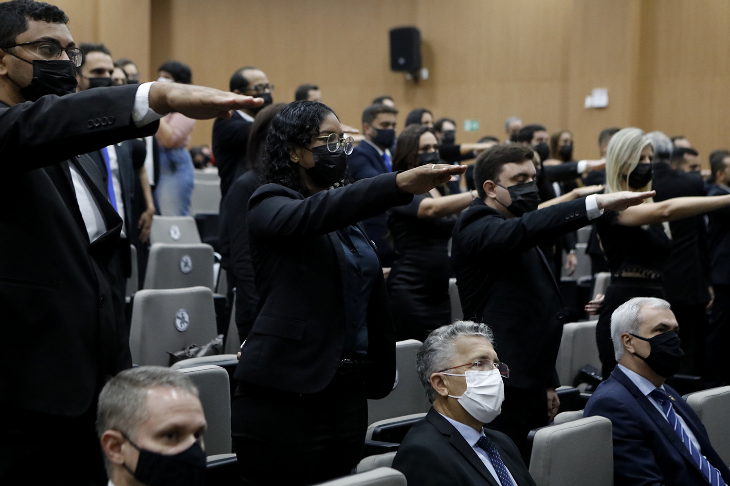 Governador Paulo Câmara comandou a formatura dos 60 concluintes do Curso de Formação de Delegados. Efetivo será reforçado a partir de janeiro de 2022./Hélia Scheppa/SEI