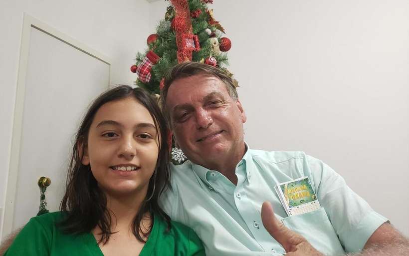 /Jair Bolsonaro e Laura Bolsonaro. Foto: Redes Sociais/Reprodução