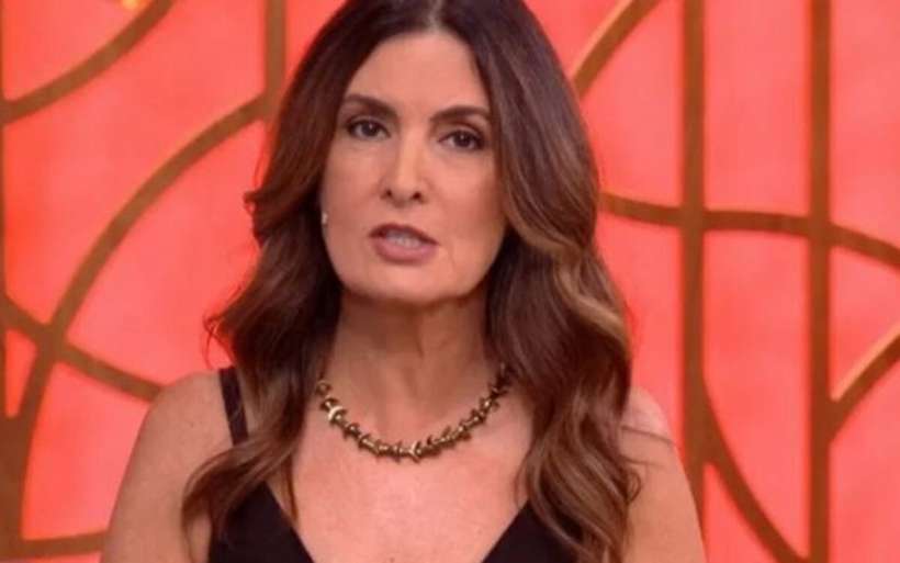 /As imagens insinuavam que Fátima discutia o cancelamento do Natal por conta das 'saidinhas' temporárias de detentos no fim do ano. Foto: Reprodução/TV Globo /As imagens insinuavam que Fátima discutia o cancelamento do Natal por conta das 'saidinhas' temporárias de detentos no fim do ano. Foto: Reprodução/TV Globo
