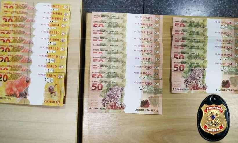 /Em ambas as prisões, o dinheiro falso foi remetido através dos Correios. Foto: PF/Divulgação