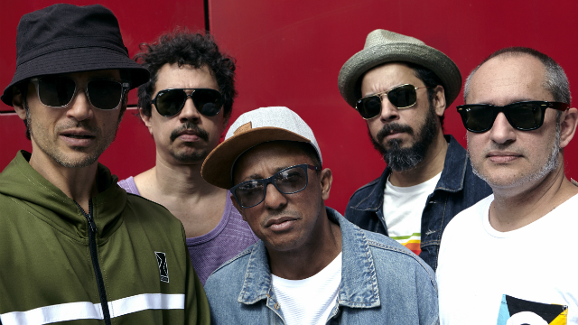 /Baixista do grupo, Alexandre Dengue, anunciou na quarta-feira (6) pausa dos palcos. /Baixista do grupo, Alexandre Dengue, anunciou na quarta-feira (6) pausa dos palcos.
