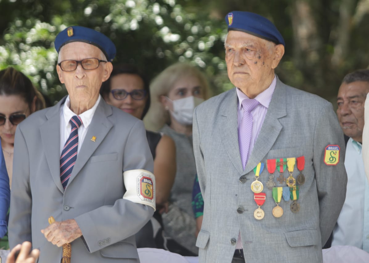 Tenente Alberides e capitão Souza estiveram em batalha na Segunda Guerra Mundial
 