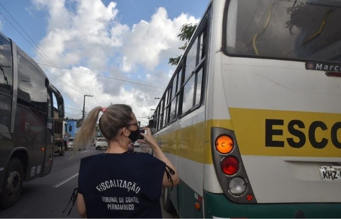 Vinte e dois veículos com 30 anos ou mais de fabricação foram encontrados/Divulgação