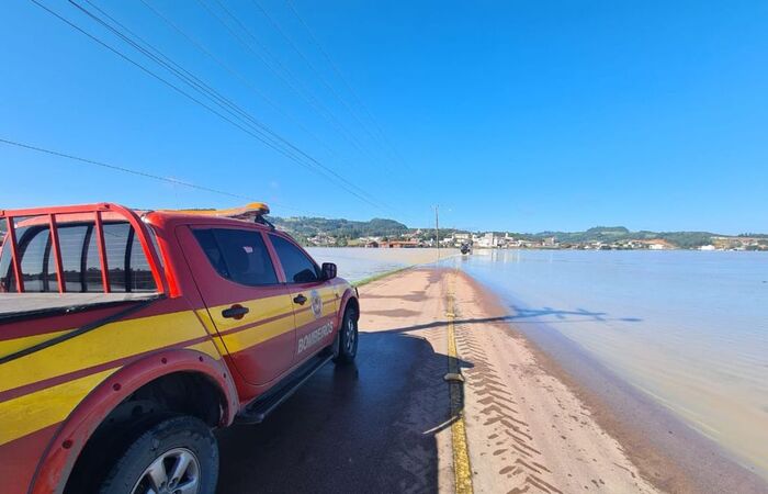 /Corpo de Bombeiros Militar de Santa Catarina /Corpo de Bombeiros Militar de Santa Catarina
