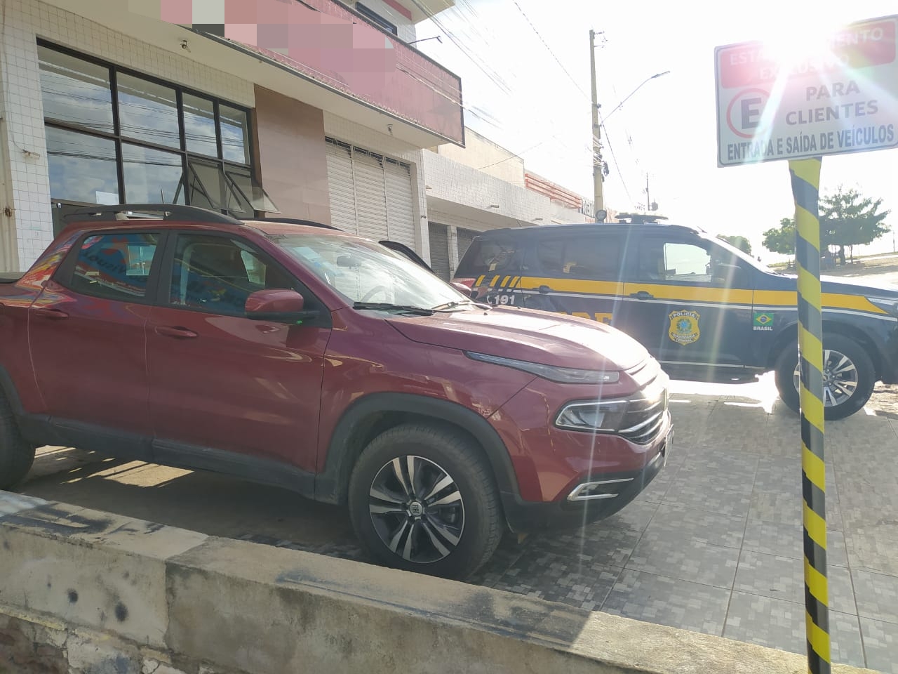 Queixa foi realizada no mesmo dia que o veículo foi recuperado./PRF/Divulgação Queixa foi realizada no mesmo dia que o veículo foi recuperado./PRF/Divulgação