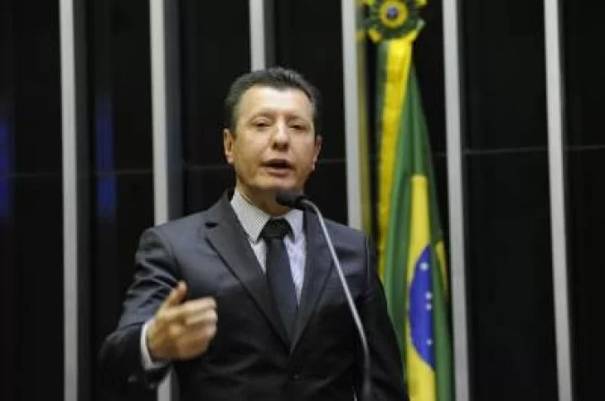 Deputado José Nelto (PP-GO): "Como pode um míssil ser lançado e ser desviado?"/Foto: Luis Macedo/Camara dos Deputados