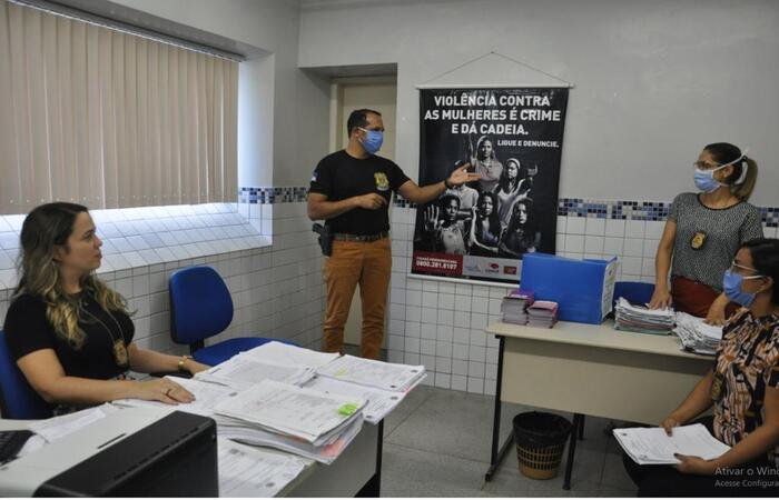 /A curva descendente dos CVLIs motivados pela condição de gênero foi acentuada também no acumulado do 1º quadrimestre, com -43,6%. Quando se analisam todas as motivações de homicídios de mulheres, a redução se repetiu tanto em abril como no conjunto dos quatro meses iniciais. Foto: Divulgação. /A curva descendente dos CVLIs motivados pela condição de gênero foi acentuada também no acumulado do 1º quadrimestre, com -43,6%. Quando se analisam todas as motivações de homicídios de mulheres, a redução se repetiu tanto em abril como no conjunto dos quatro meses iniciais. Foto: Divulgação.