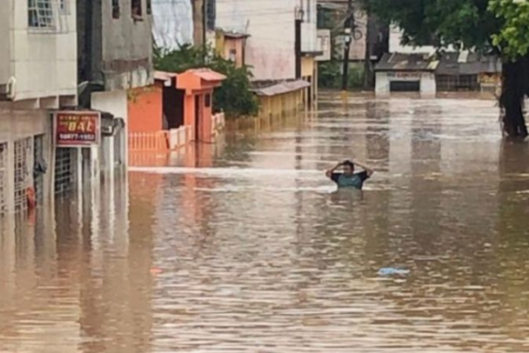 Chuvas come&ccedil;aram a cair no Recife e na Regi&atilde;o Metropolitana na &uacute;ltima segunda-feira (23)/Divulga&ccedil;&atilde;o