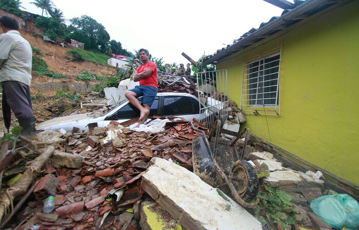 Bairro foi o ponto mais afetado pelos deslizamentos de terra registrados na RMR/Rômulo Chico/DP Foto Bairro foi o ponto mais afetado pelos deslizamentos de terra registrados na RMR/Rômulo Chico/DP Foto