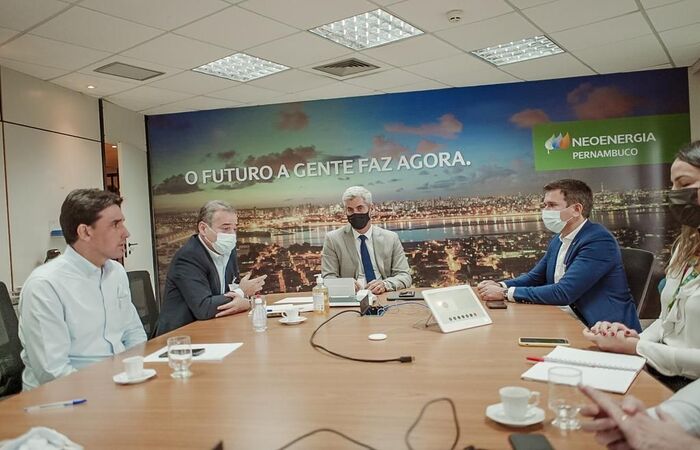 Deputado se reunirá com presidente da Compesa para a isenção nas contas de água/Foto: divulgação Deputado se reunirá com presidente da Compesa para a isenção nas contas de água/Foto: divulgação