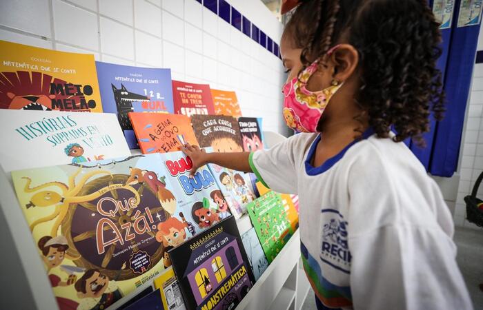 /Foto: Nesta quinta-feira (16), moradores receberam a ampliação da Creche Escola Recife Esperança, que passará por novo aumento de vagas em breve. Escola municipal da localidade também ganhará nova sede. Rodolfo Loepert/PCR. /Foto: Nesta quinta-feira (16), moradores receberam a ampliação da Creche Escola Recife Esperança, que passará por novo aumento de vagas em breve. Escola municipal da localidade também ganhará nova sede. Rodolfo Loepert/PCR.