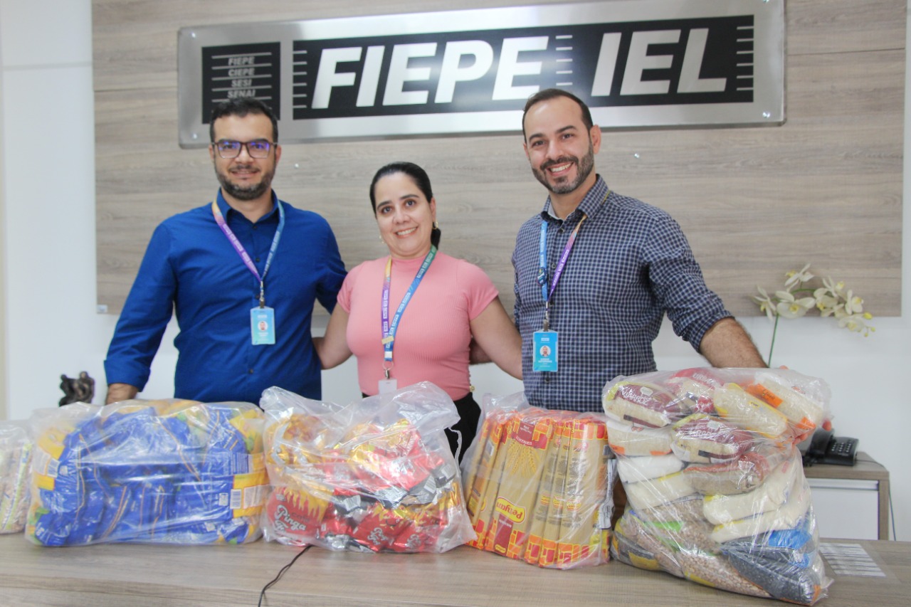 FIEPE E Gypsum entregam donativos de Petrolina para famílias atingidas pelas chuvas na Região Metropolitana do Recife./Divulgação